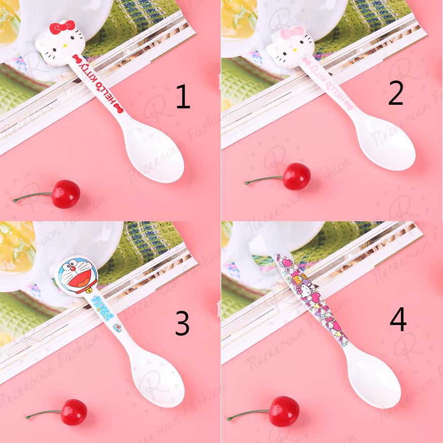 Muỗng ăn cơm trang trí hình Hello Kitty dành cho bé