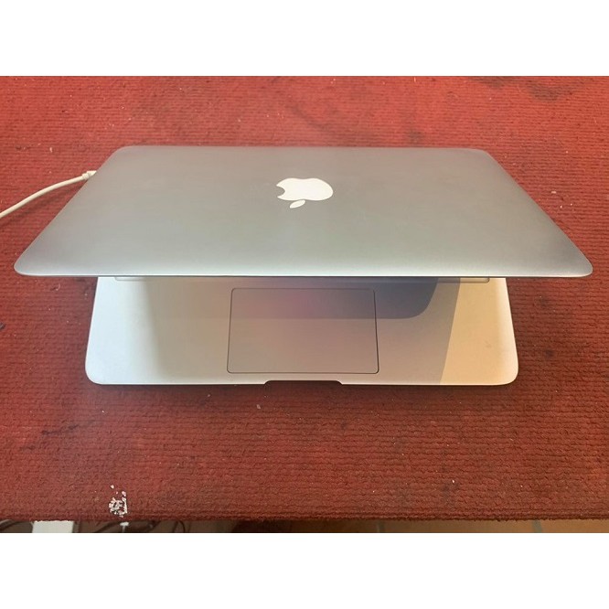 MacBook Air 11 inch 2015 MJVM2