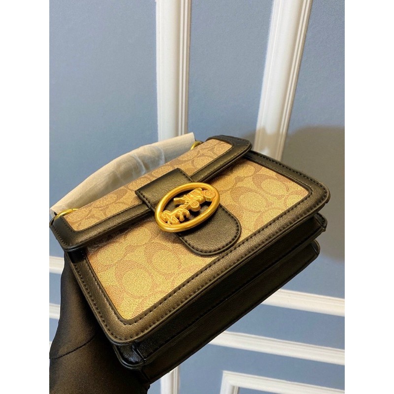 Túi khoá ngựa ..