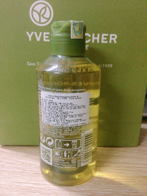 Sữa tắm Yves Rocher Lemon 200ml/ Pháp