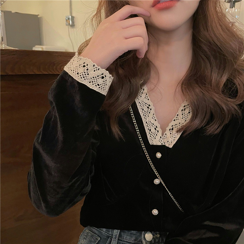 Áo nhung tay ngắn cổ chữ V phối ren thời trang mùa thu