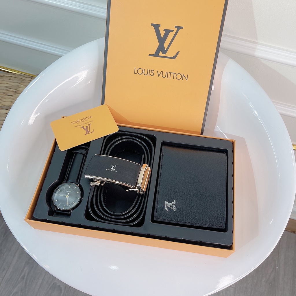 HOT Set dây bóp thương hiệu kèm đồng hồ hãng , hãng sịn xò . Full box,túi giấy ,thẻ cứng ,bill đầy đủ