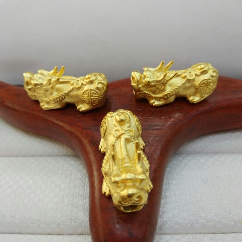Charm tỳ hưu xỏ vòng tay - KL111