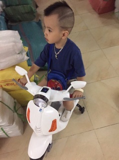 Xe máy điện vespa trẻ em