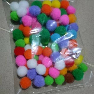 hạt bông pompom
