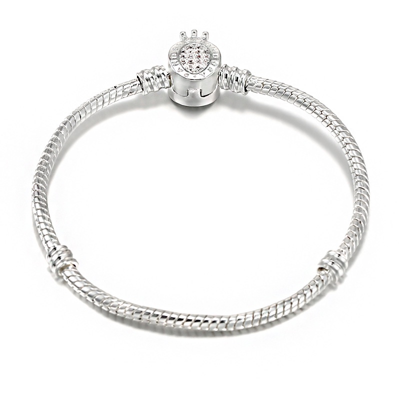 Vòng charm vương miện đính đá mẫu mới  2022