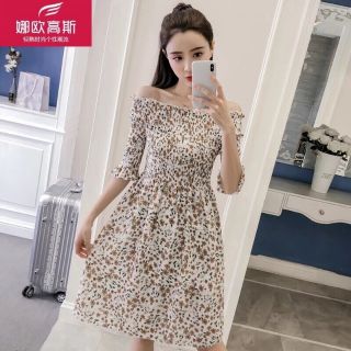 Đầm trễ vai hoa nhí