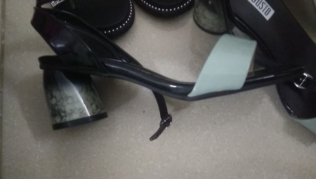 Sandal Dusto sale off