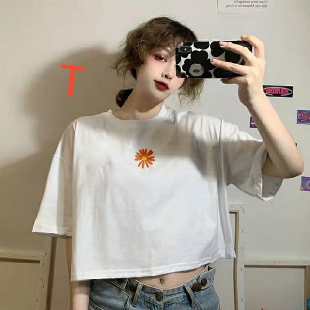 Áo Crt hoa cúc nhỏ in giữa ngực tici TTM988