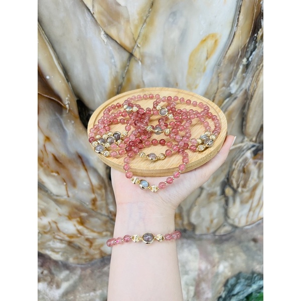 Vòng tay t.a dâu tây