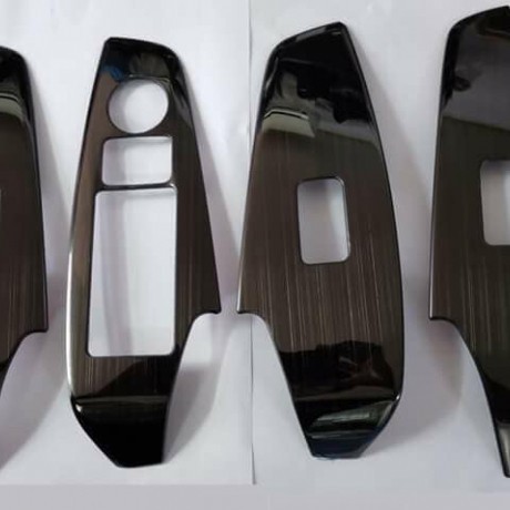 Bộ ốp trang trí nội thất titan dành cho xe Mazda 3 2020