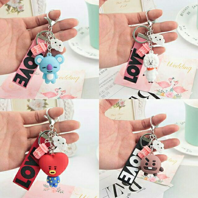 Móc khoá kèm nametag Love BT21