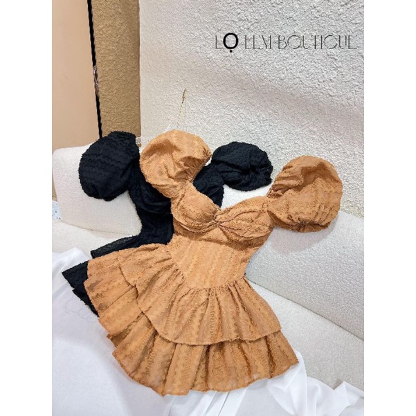 Đầm xoè ren tầng tay phồng