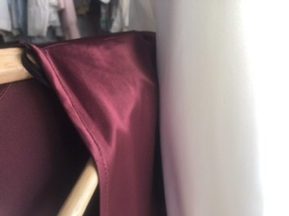 áo satin F21