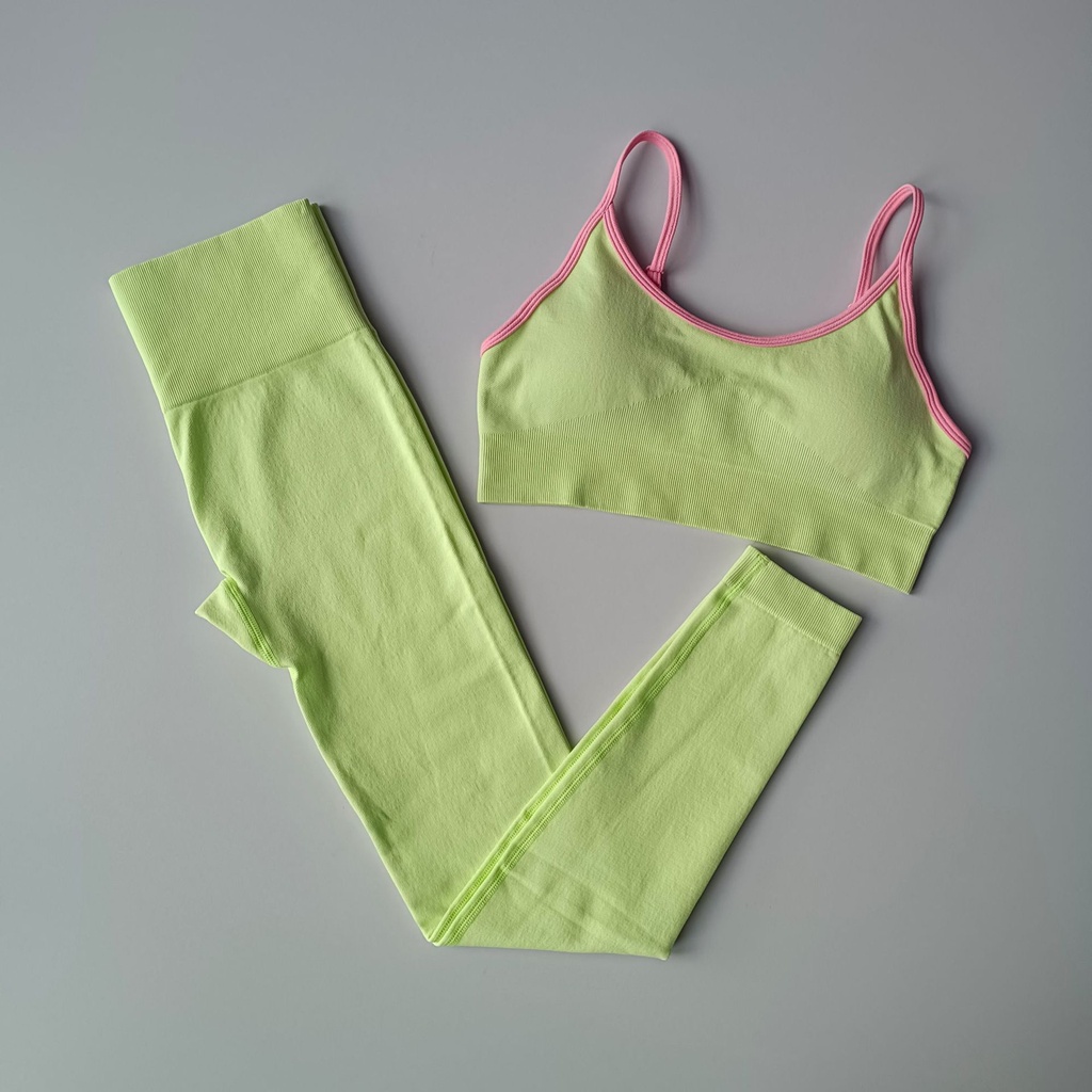 Bộ trang phục thể thao 2 món dành cho nữ