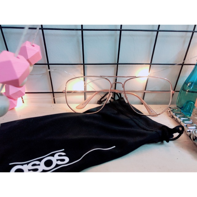 Kính asos xách tay auth | BigBuy360 - bigbuy360.vn