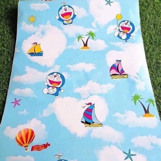 Cuộn giấy dán tường doremon biển dài 10 mét rộng 45cm