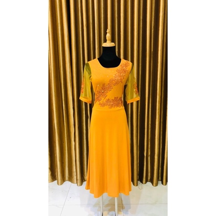 Đầm dạ hội dự tiệc trung niên thêu hoa Lg72