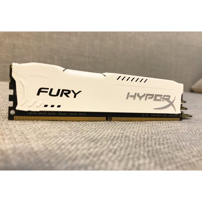 Bộ nhớ trong máy tính để bàn DDR4 SK Hynix 8GB độ vỏ Kingston HyperX trắng