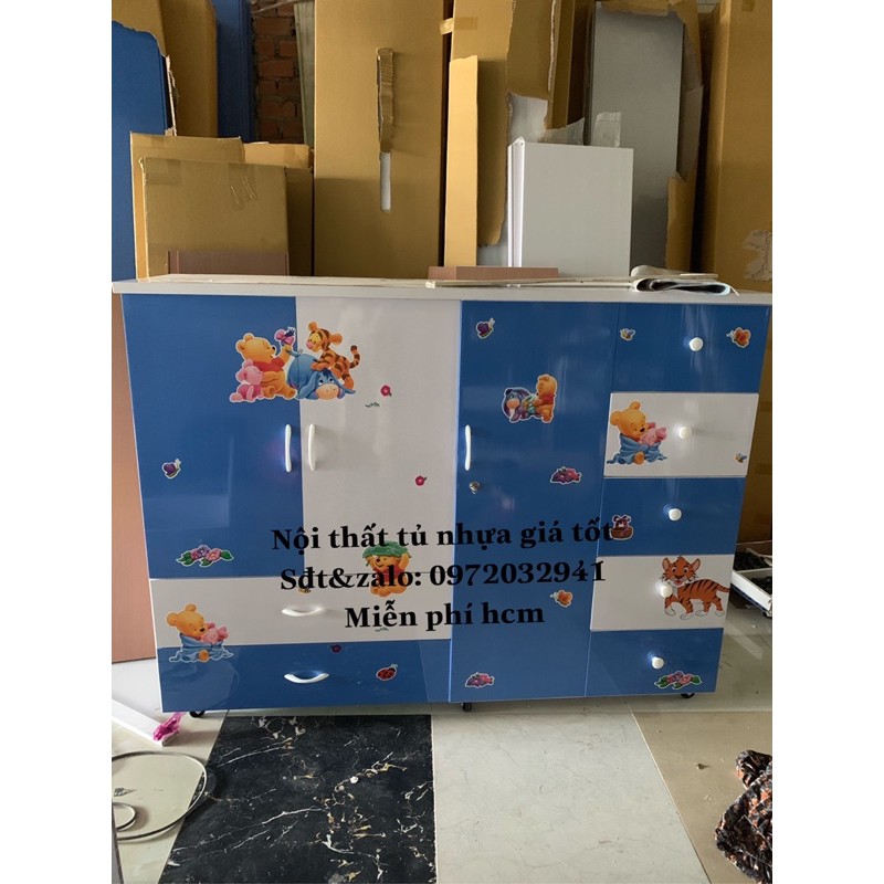 tủ nhựa trẻ em có dán hình gấu