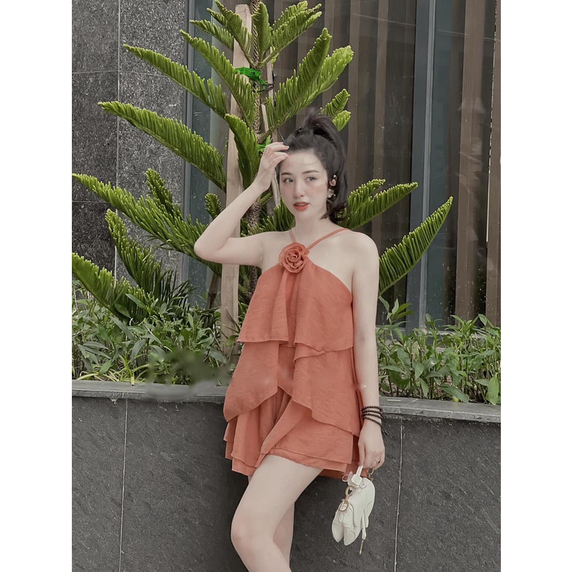 LINH CAVALI - Set tơ yếm 2 màu.