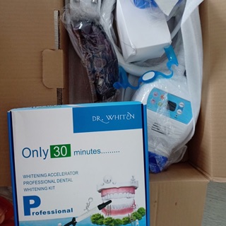 Combo bộ dụng cụ tẩy trắng răng bao gồm thuốc, đèn kính và banh miệng