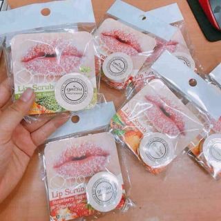 Tẩy tế bào chết môi phutawan