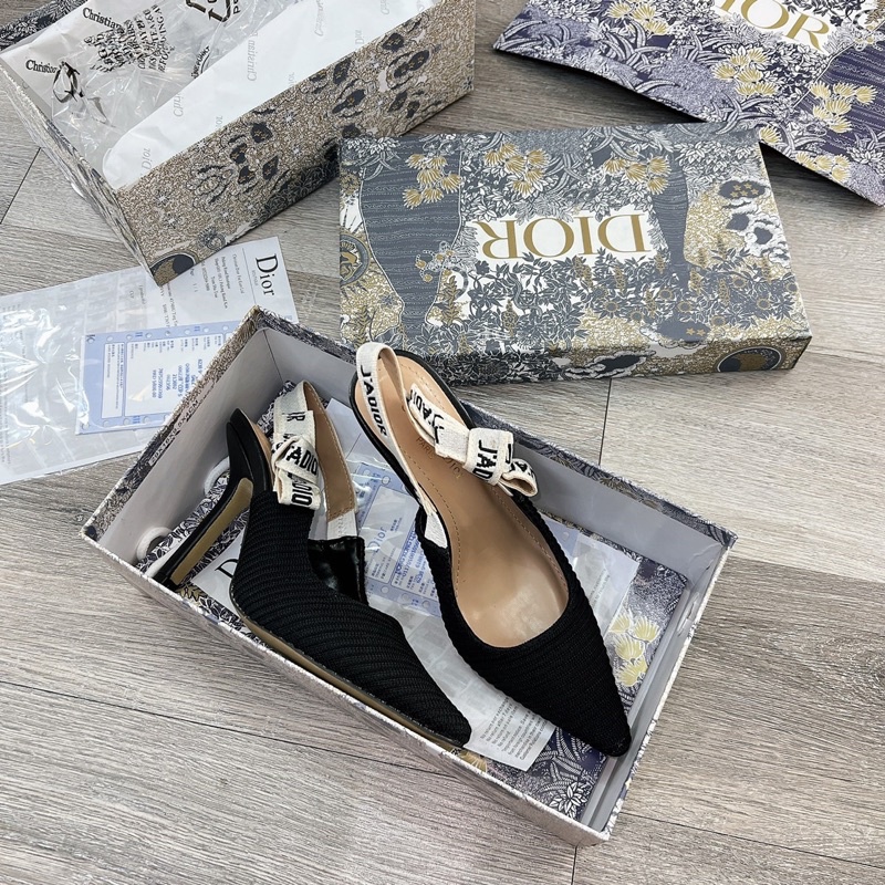 ♥️ Sandal bít mũi, vải gai xịn xò, fullbox + túi giấy + hoá đơn( video và 4 ảnh cuối là shop tự chụp)