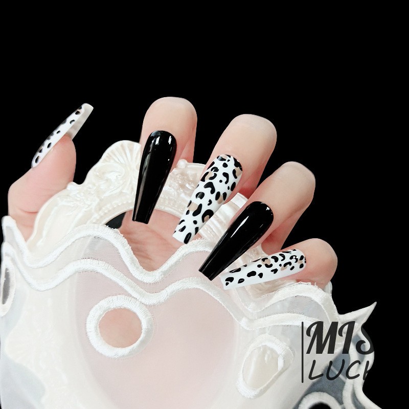 Set 24 Móng Tay Giả Thời Trang Độc Đáo Dành Cho Nữ