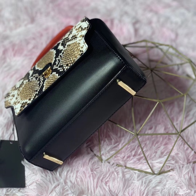 𝐓𝐮́𝐢 𝐏𝐞𝐝𝐫𝐨 tay cầm mẫu mới