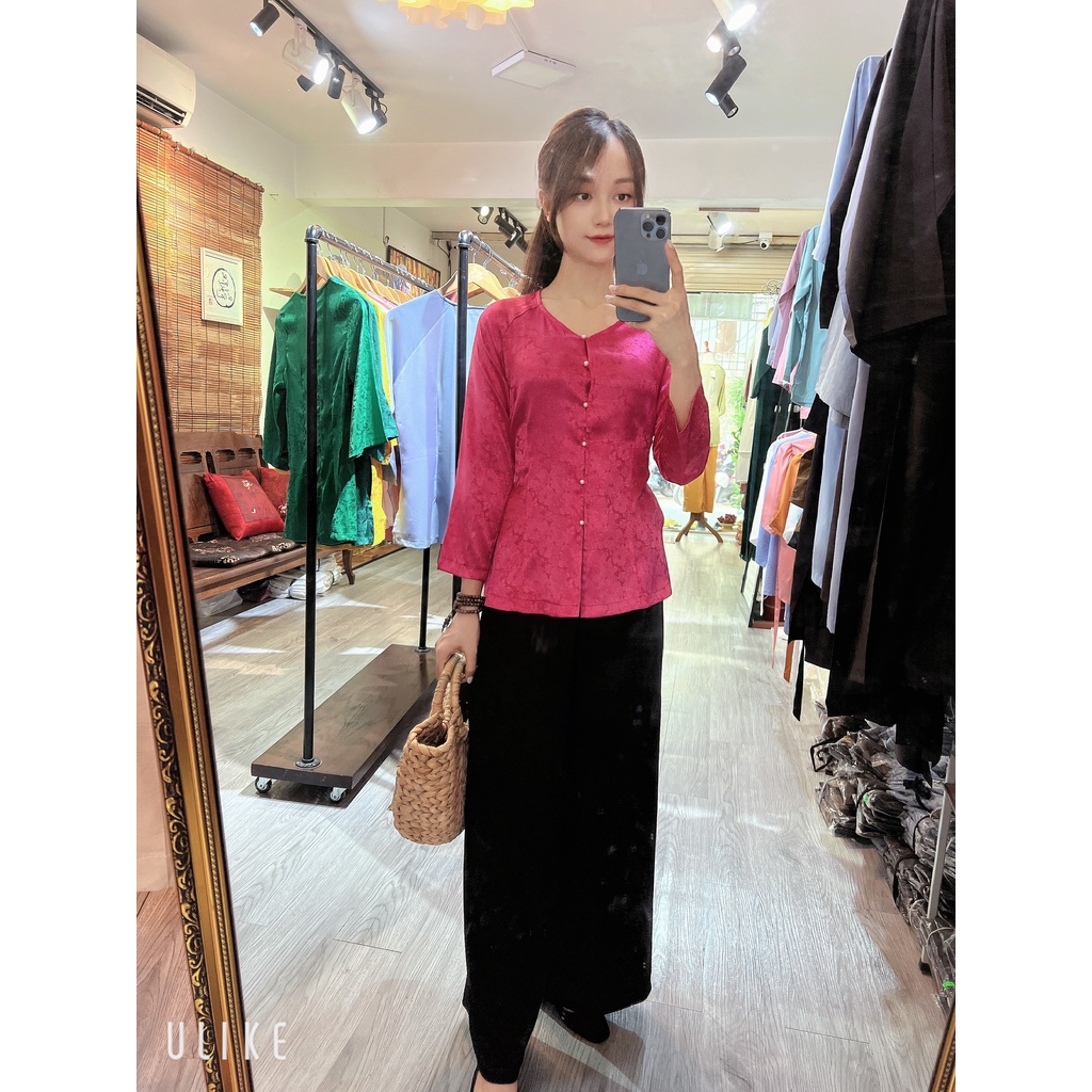 ❤️Áo bà ba màu hồng vải lụa gấm Hàn Châu # áo lụa cao cấp # bà ba vân hoa sen cúc ngọc sang chảnh AB12 Hồng Đậm