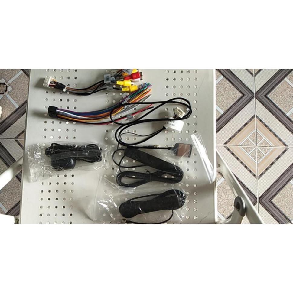 Màn hình andorid  thông dụng có khe cắm sim DÙNG CHO CÁC LOẠI XE