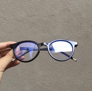 Kính mắt mã 012