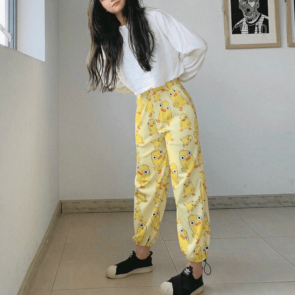 Quần Dài Nữ Ống Rộng In Vịt Vàng Chất Da Cá Mịn Có Dây Rút Gấu Co Giãn Tốt Mặc Đẹp Thoải Mái [NEW UNISEX]