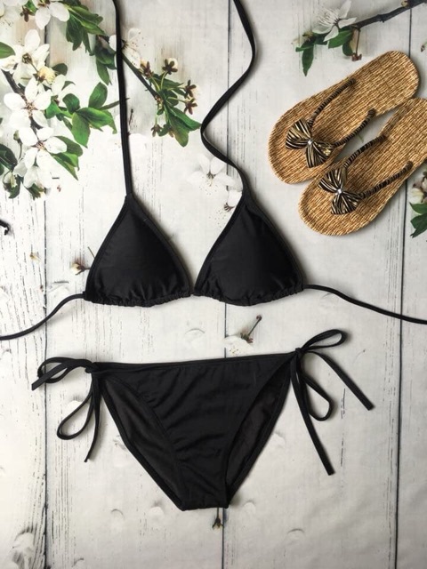 Đồ bơi bikini hai mảnh đỏ quyến rũ