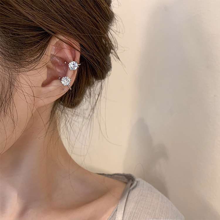 Khuyên tai YeYi dạng kẹp hình nơ phối tua rua sang trọng cho nữ