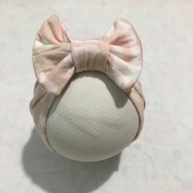 Mũ turban cho bé gái: