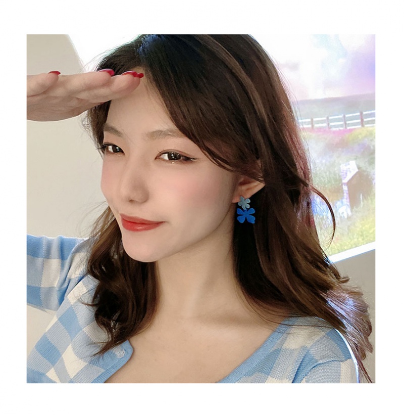 Khuyên Tai Hình Bông Hoa Nhiều Màu 2023 Mới