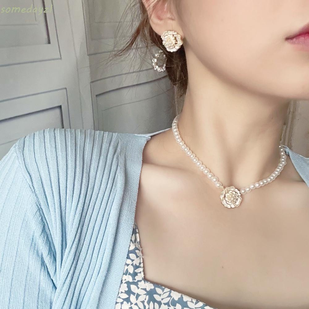 Dây Chuyền / Khuyên Tai / Vòng Tay Hình Hoa Trà Đính Ngọc Trai Giả Bằng Hợp Kim Màu Đen Phong Cách Hàn Quốc Thanh Lịch Cho Nữ