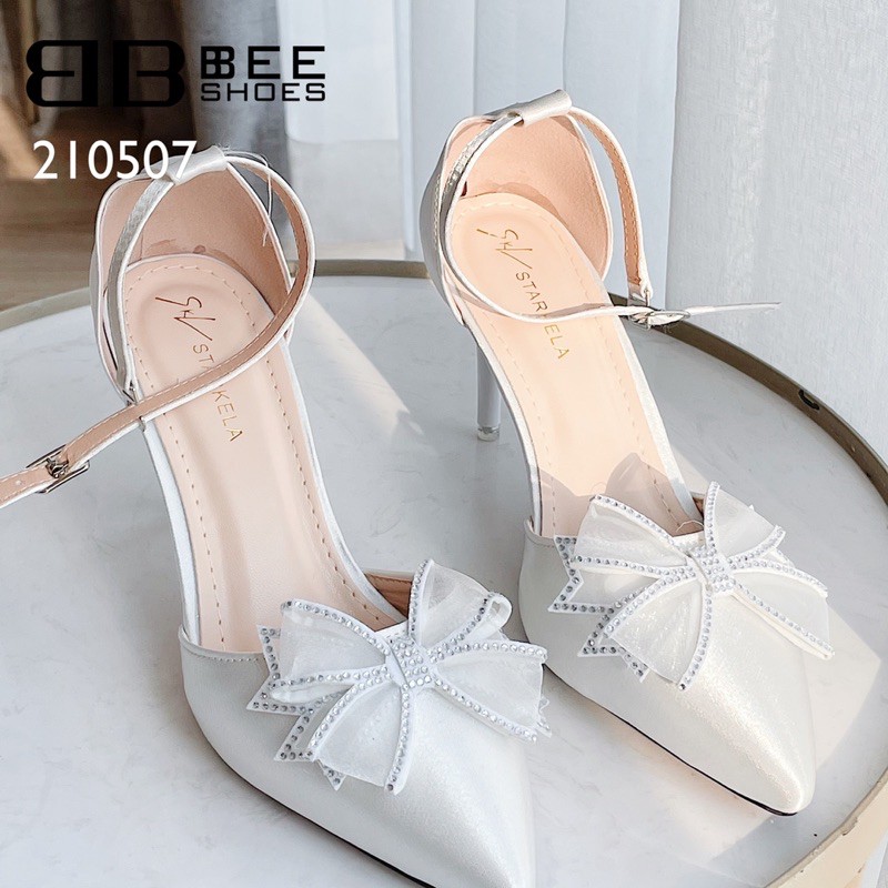 BEESHOES - GIÀY CAO GÓT MŨI NHỌN DA LỤA - GIÀY CAO GÓT DA MỀM GÓT NHỌN 7CM SẴN MÀU ĐEN , TRẮNG 210507