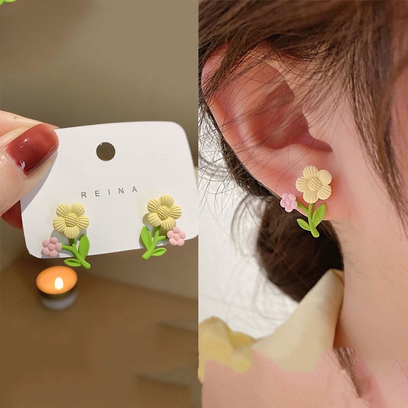 Khuyên Tai Hình Hoa Nhỏ Phong Cách Hàn Quốc Tươi Mới 2022