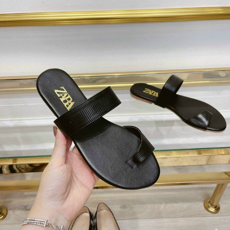 Dép xỏ ngón nữ