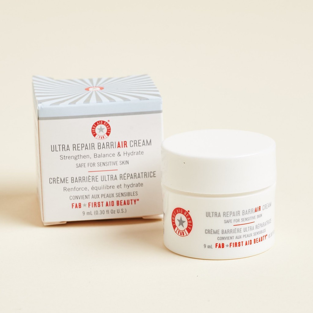 Kem dưỡng ẩm First Aid Beauty Ultra Repair BarriAIR Cream