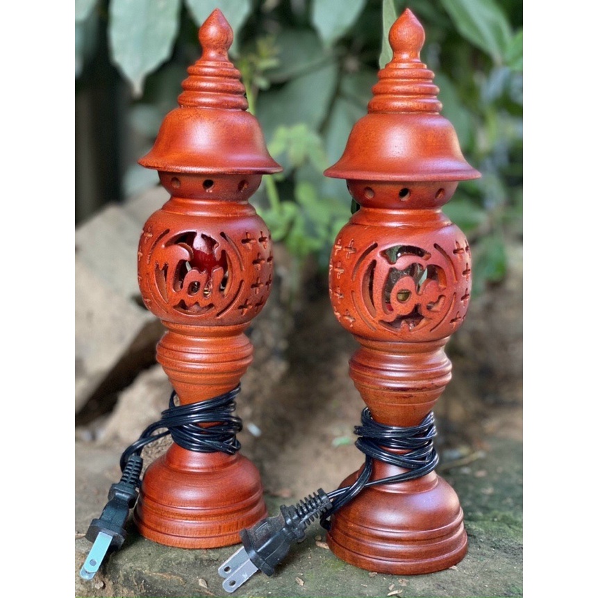 Cặp Đèn thờ quả dứa - Đèn thờ gỗ xà cừ chữ Phúc - Lộc -Thọ