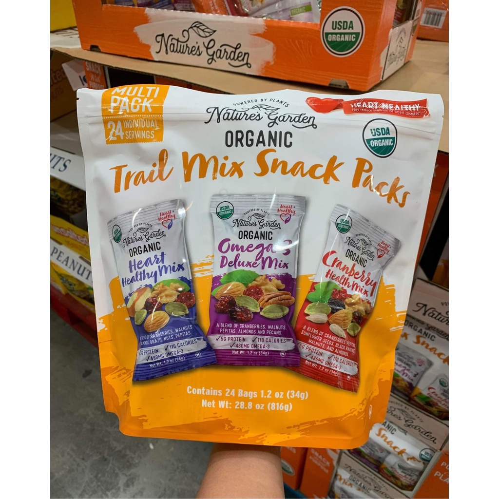 Hạt tổng hợp trái cây sấy hữu cơ Nature's Garden Trail Mix Snack Packs Organic 816gram date 2023 - EDS Hàng Mỹ