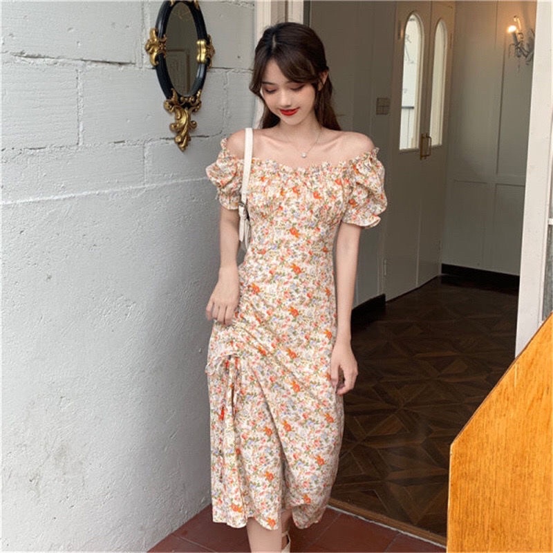 Váy hoa nhí cổ vuông tay bồng