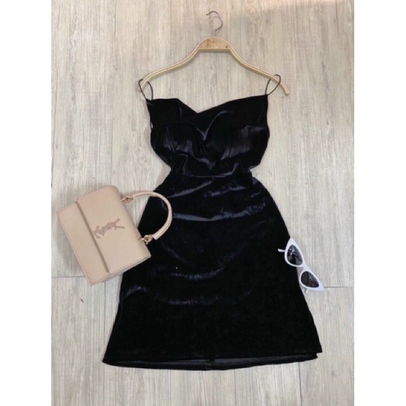 Đầm 2 dây nhung xẻ tà hở lưng_ đầm sexy | BigBuy360 - bigbuy360.vn