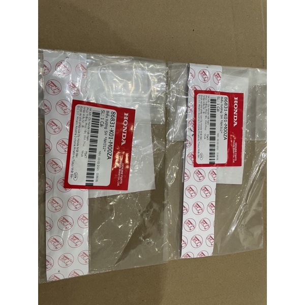 Tem chữ nổi logo Sh 300i chính hãng Honda giá 1 bên không bao gồm chữ( 300i)