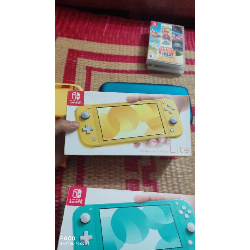 Nintendo switch lite đã qua sử dụng còn rất mới. Mua máy khách được tặng kèm một túi chống sốc, hai ốp lưng