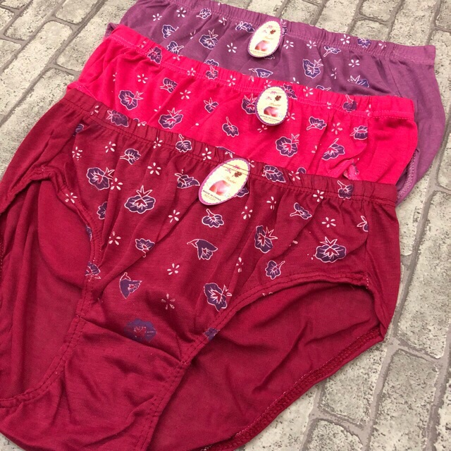 Quần lót trung niên, bà già